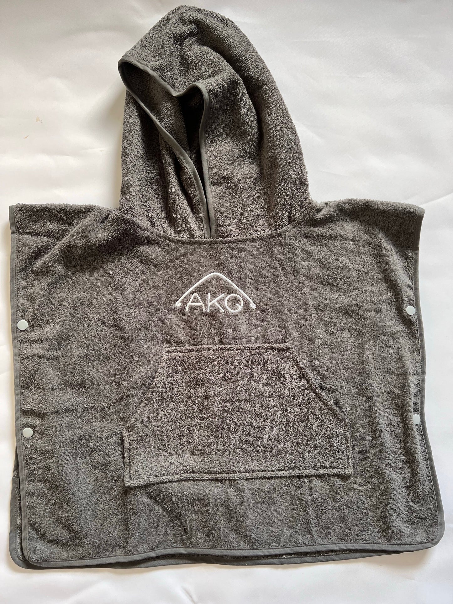 Tauera (Hooded)